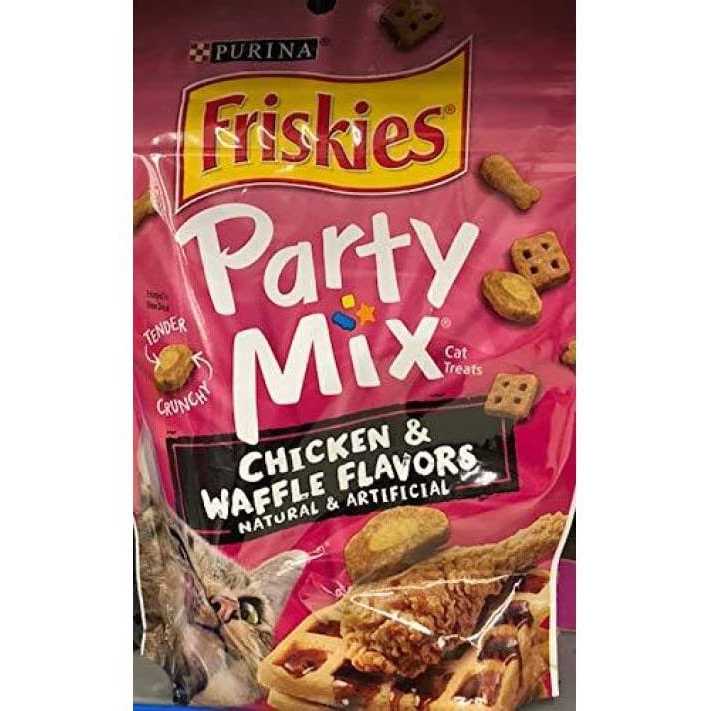 Cat Treats Chicken & Waffle Flavors M58118