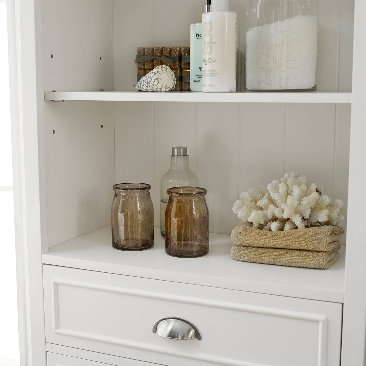 White Bathroom Cabinet I535
