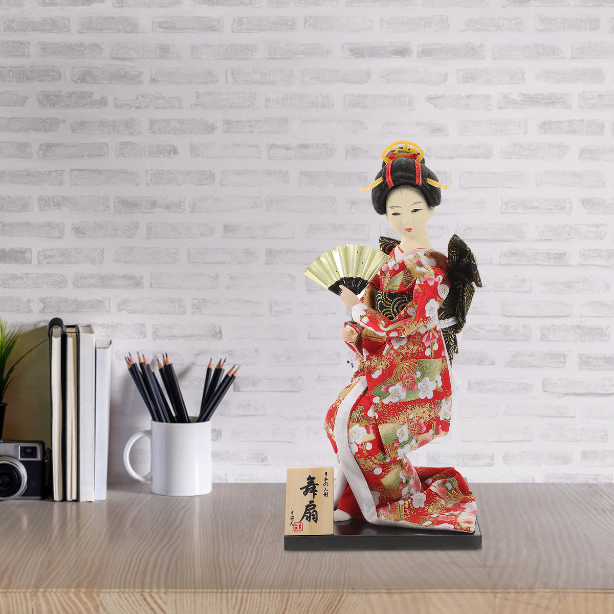 Vintage Japanese Geisha Tabletop Ornament P853