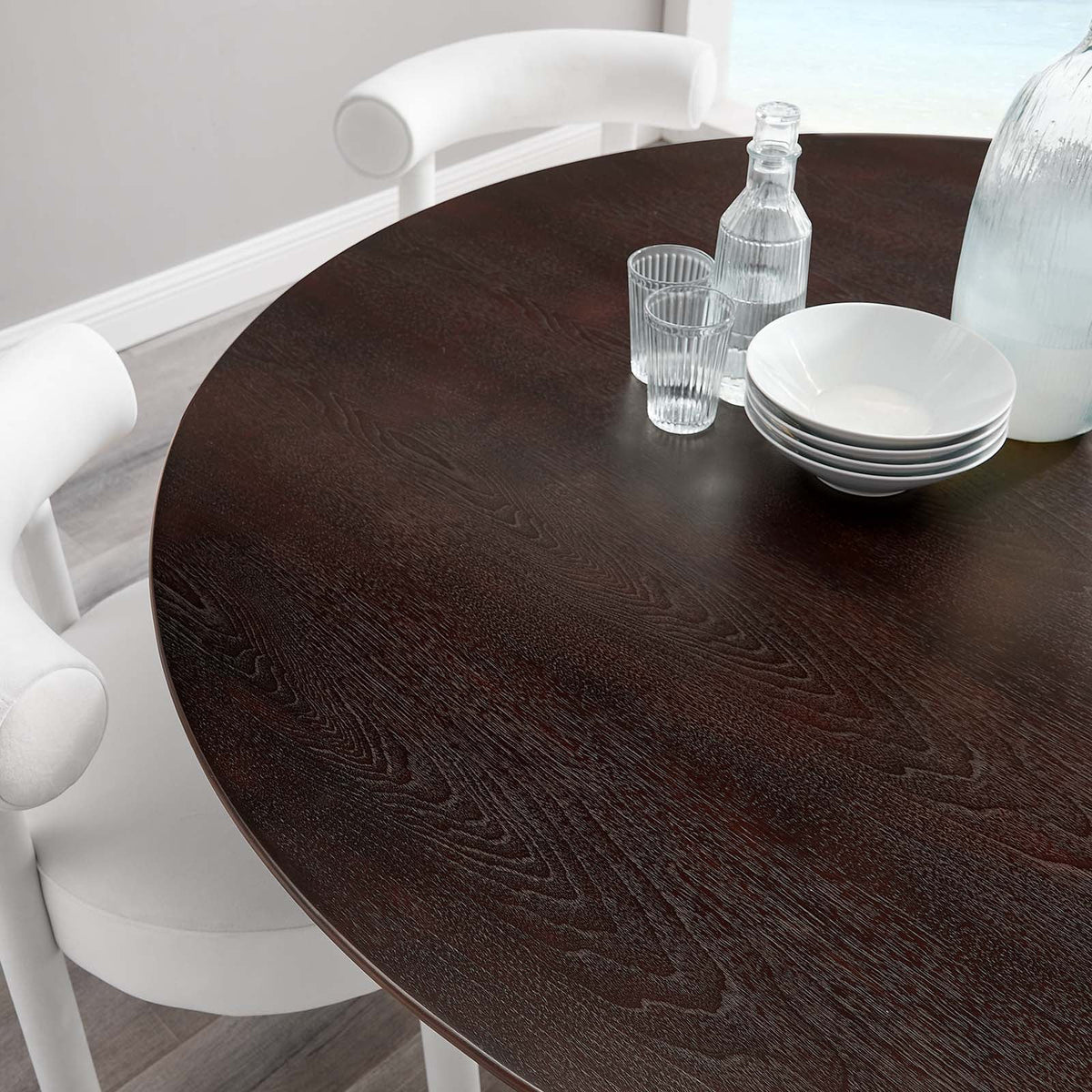 Round Wood Grain Dining Table X778492