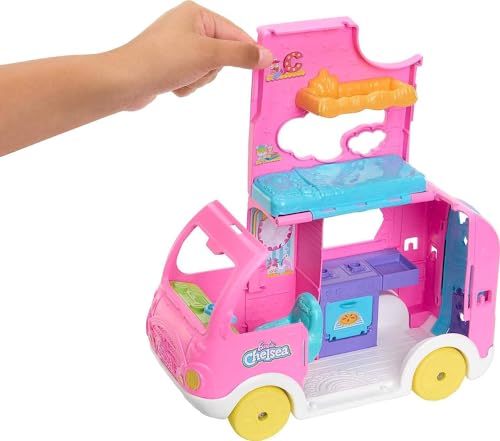2-in-1 Playset with Small Doll, 2 Pets & 15 Accessories O127
