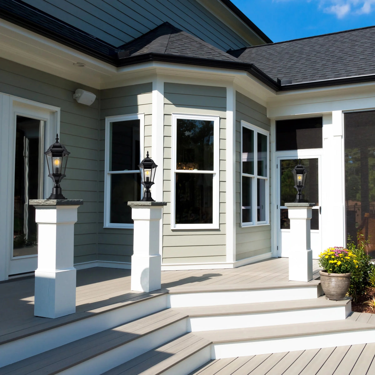 Textured Black Outdoor Post Top Light with Clear Glass V968