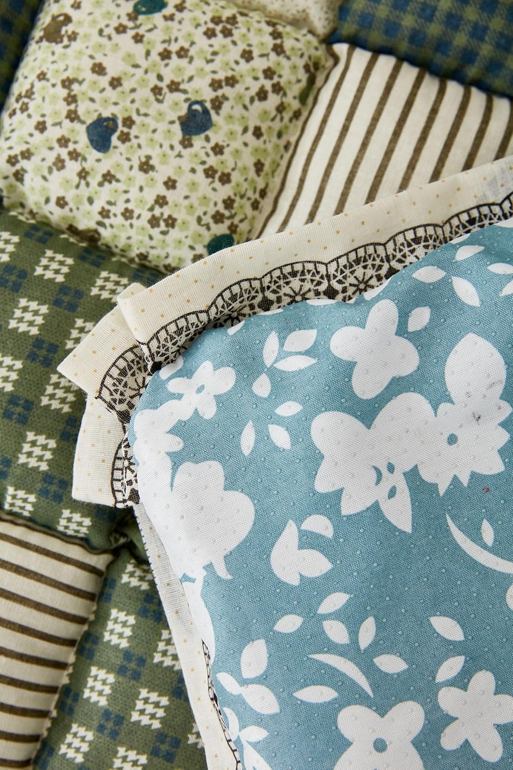 Green 28"x59" Cotton Quilted Sofa Cover U34780
