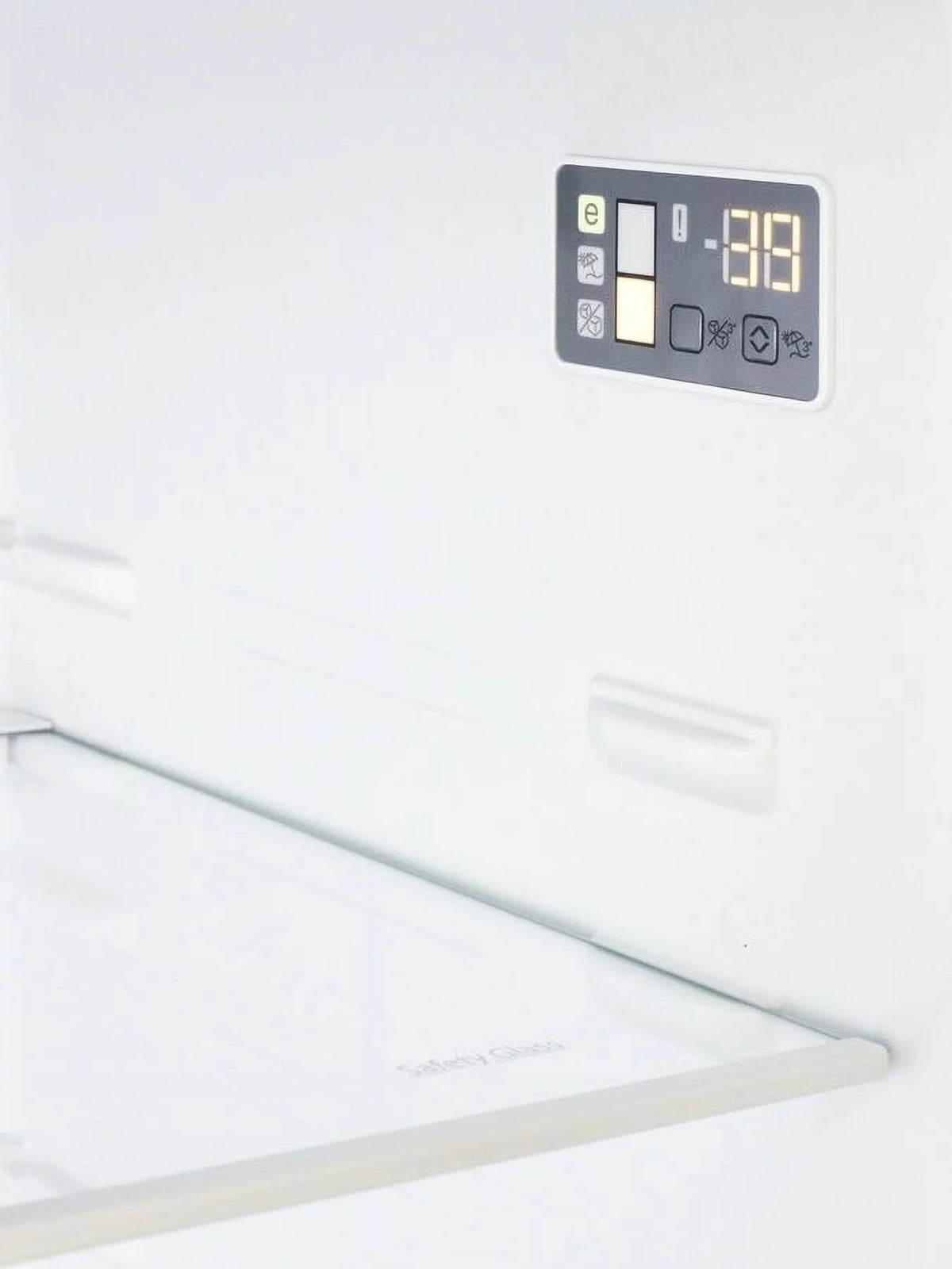 28 Energy Star Bottom Freezer Refrigerator with 16.4 cu. ft. Capacity in Stainless Steel H942